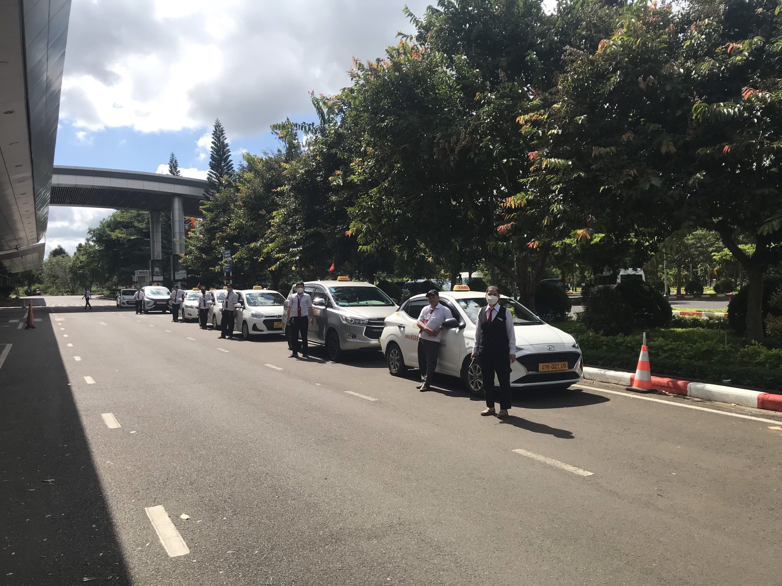 số điện thoại taxi daklak