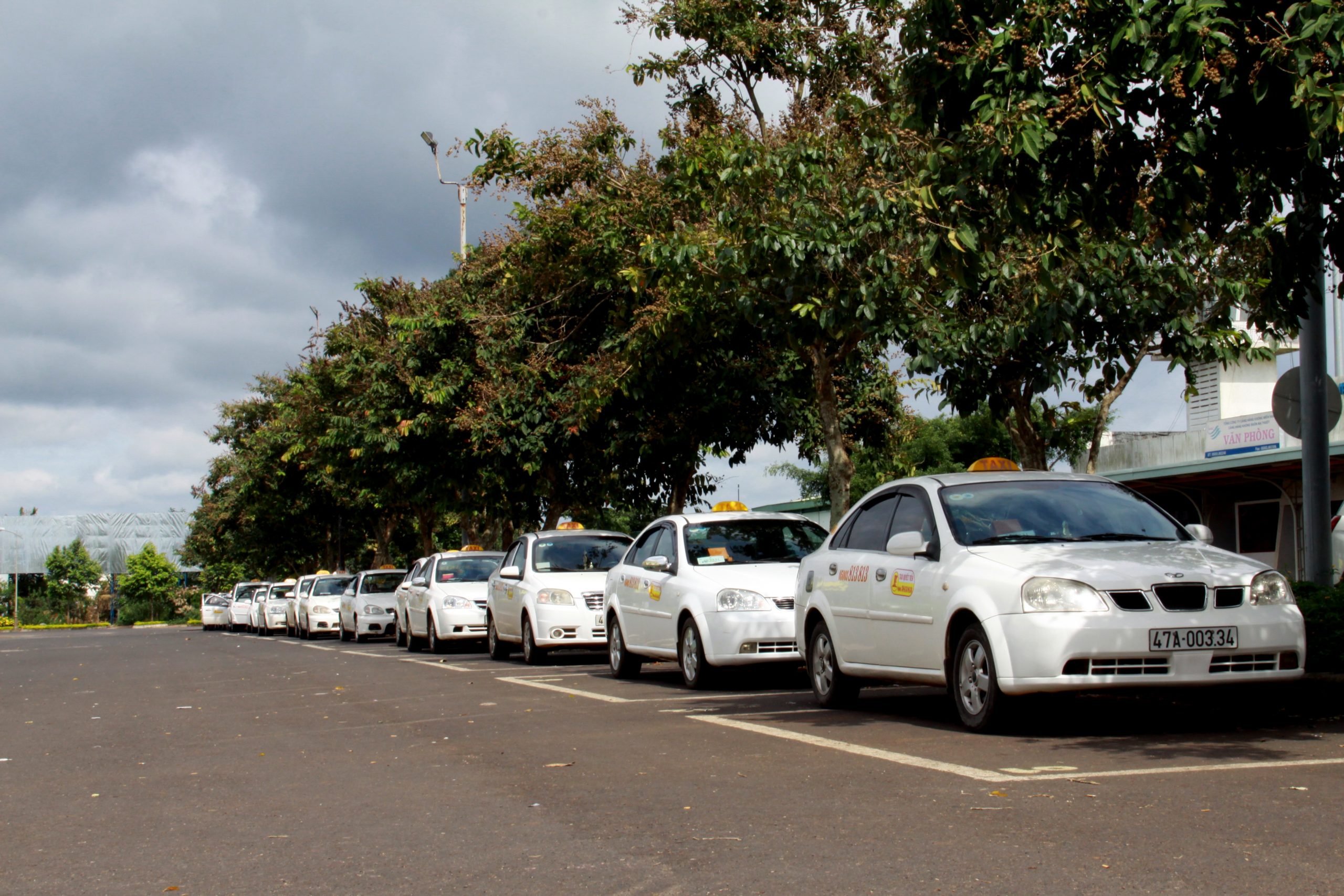 Dịch vụ taxi BMT