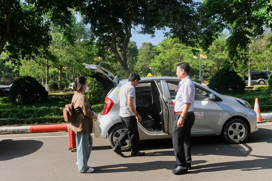 dịch vụ taxi daklak
