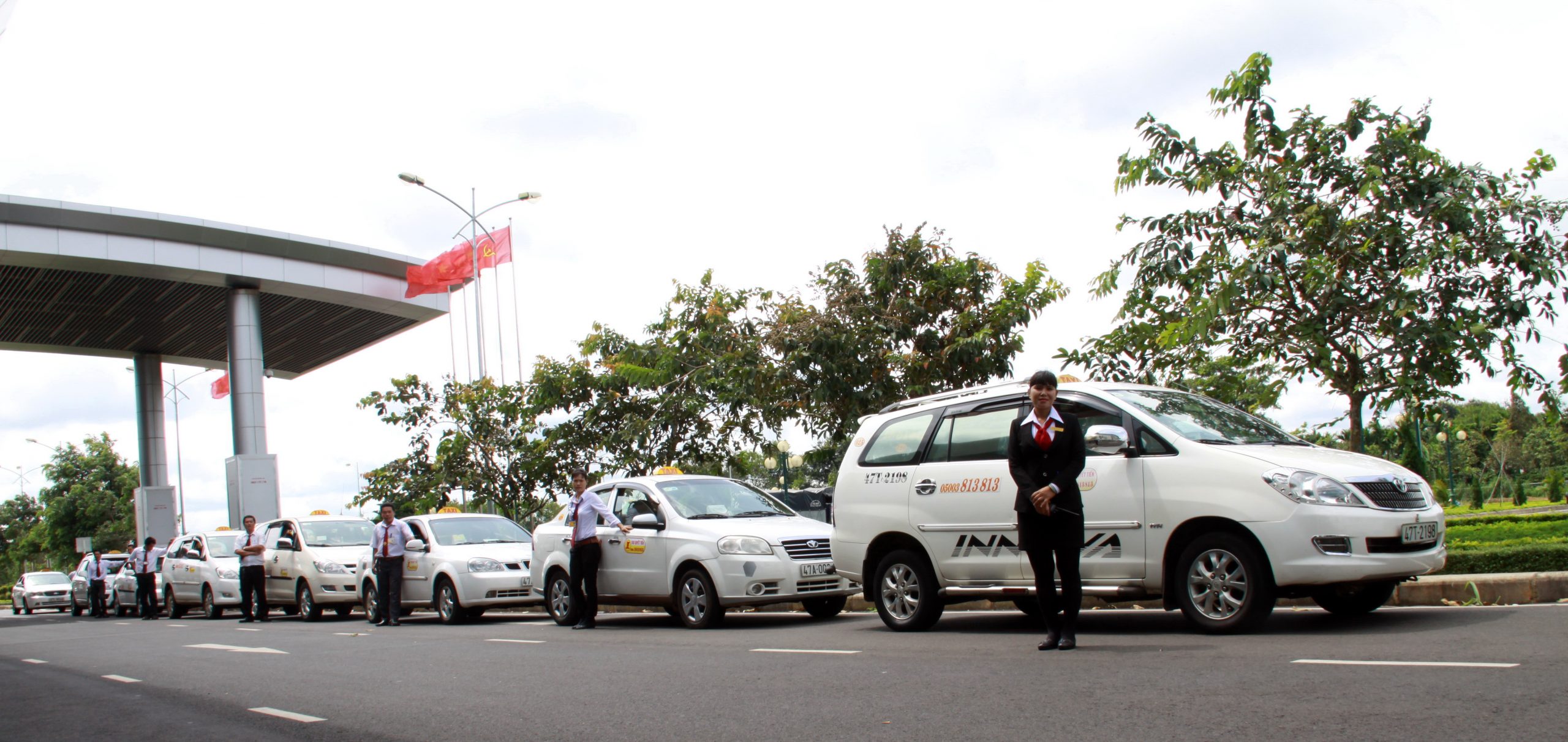 Số điện thoại hãng taxi BMT