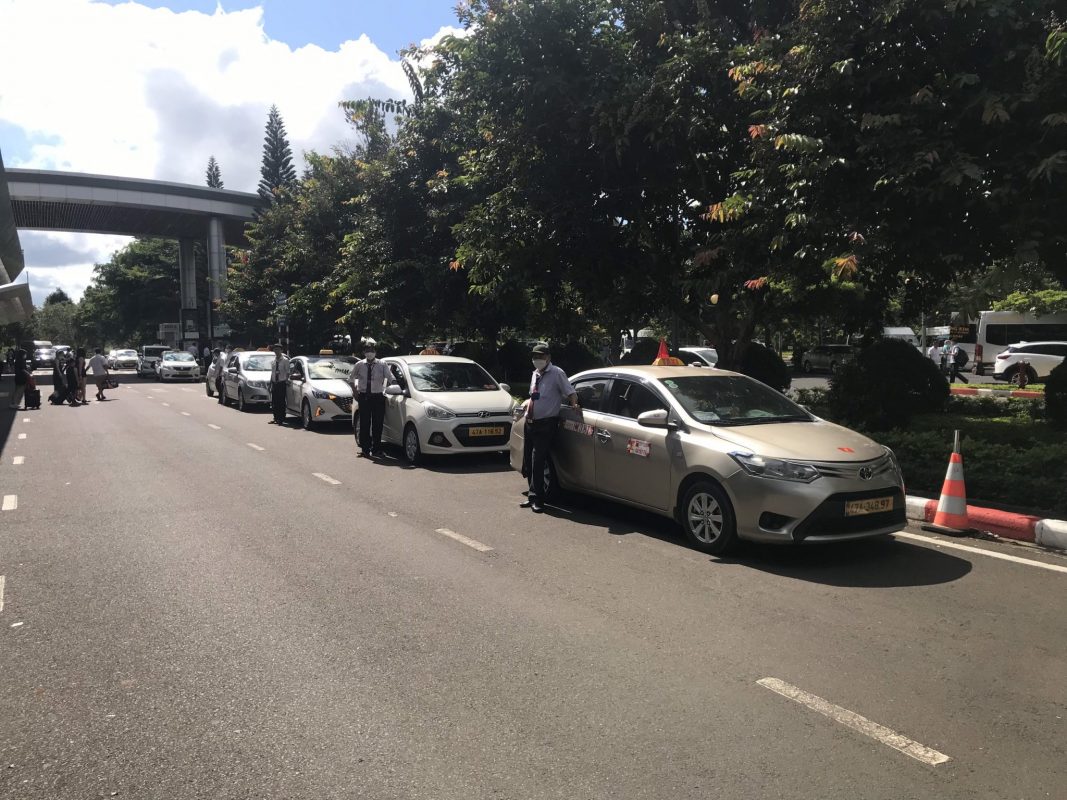 Số điện thoại taxi 7 chỗ BMT