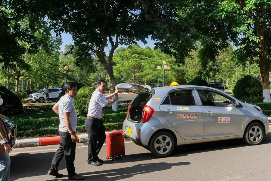 số tổng đài taxi điện bmt