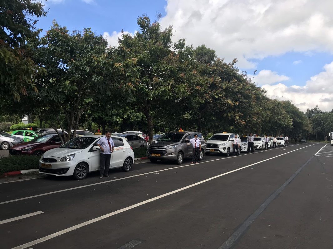 số tổng đài taxi điện bmt